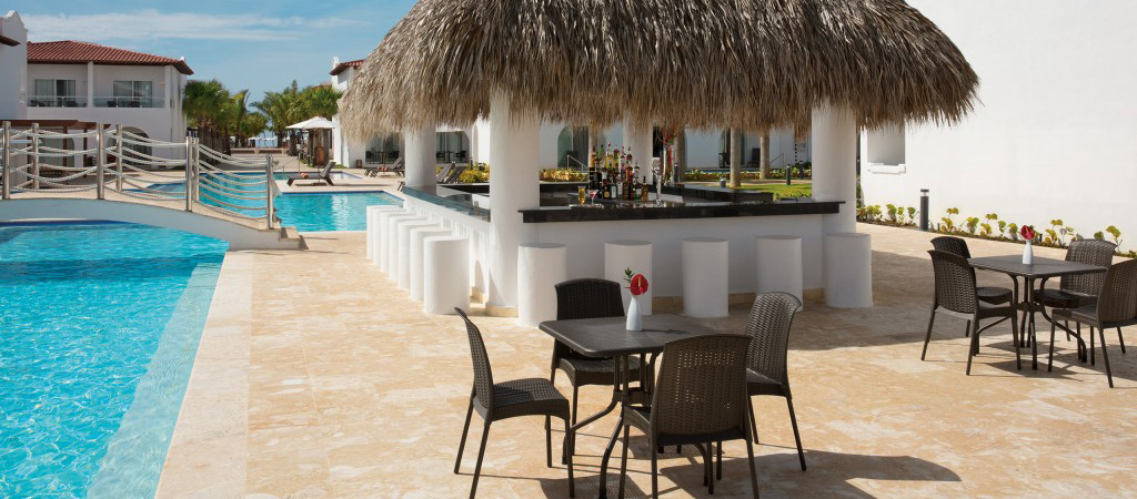Barracuda Bar – Pool Bar